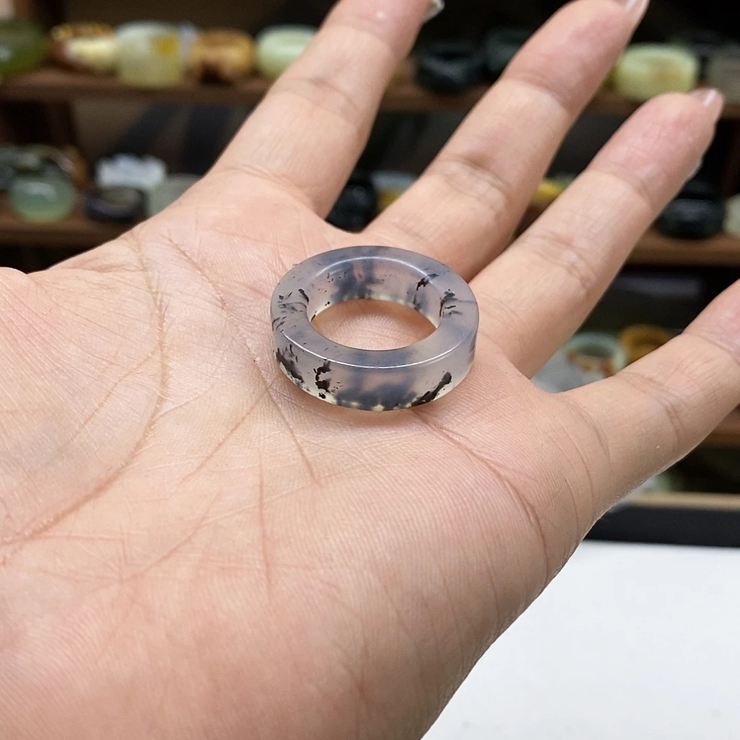 岫玉戒指未镶嵌胡**嚓