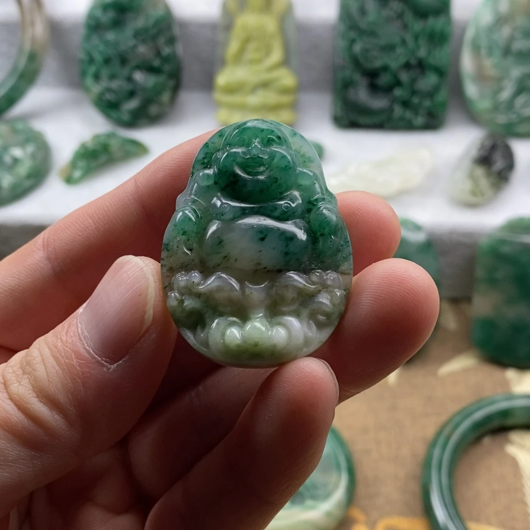 独山玉未镶嵌颈饰