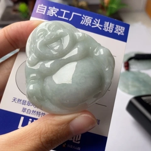 翡翠挂件未镶嵌翡翠