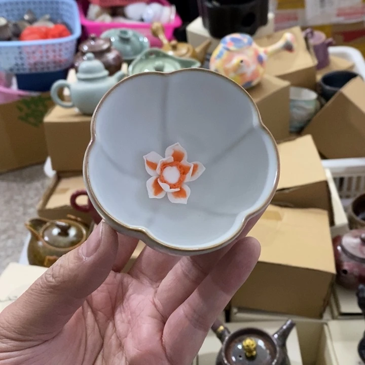 陶瓷艺术品及陶瓷壶