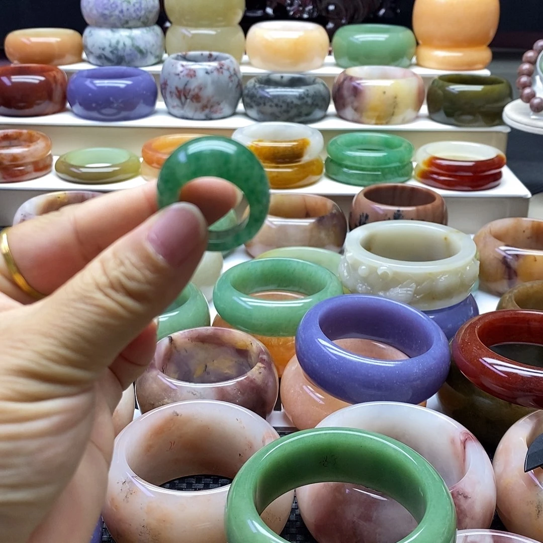 好***-石英质玉未镶嵌手镯