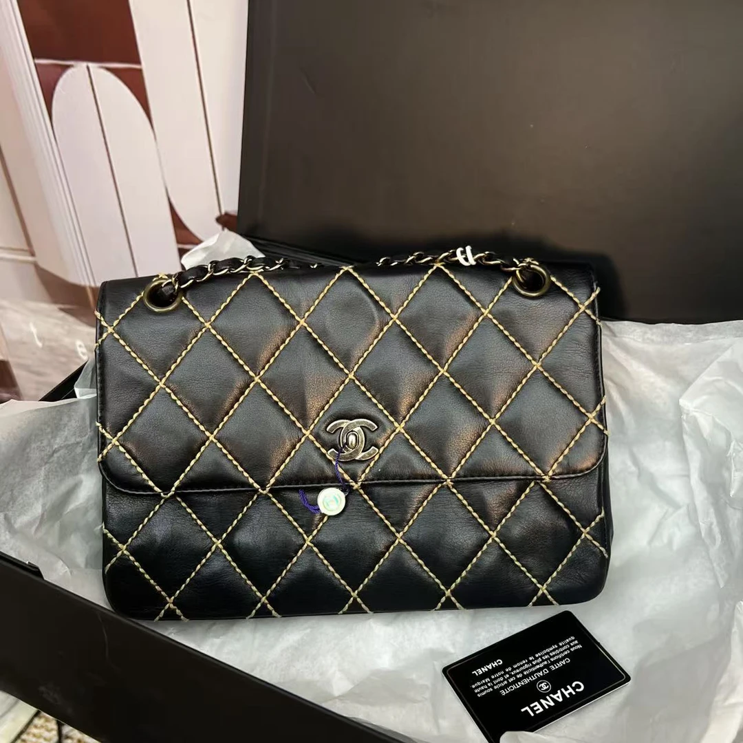 90新 Chanel/香奈儿 香奈儿/包包/95新/市场价36000/28*8*18