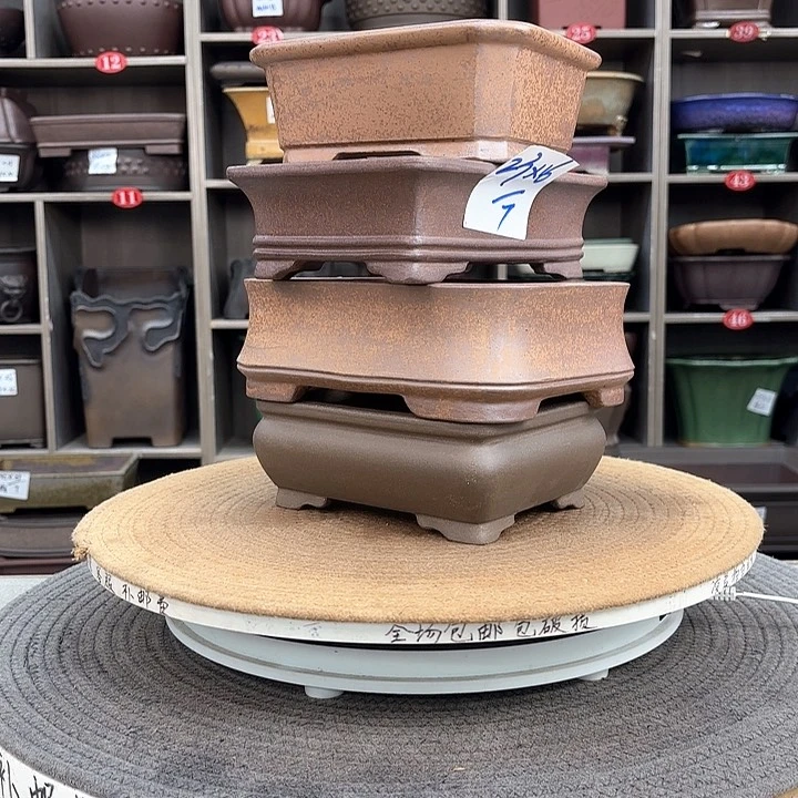 紫砂花盆紫砂的味道很好闻