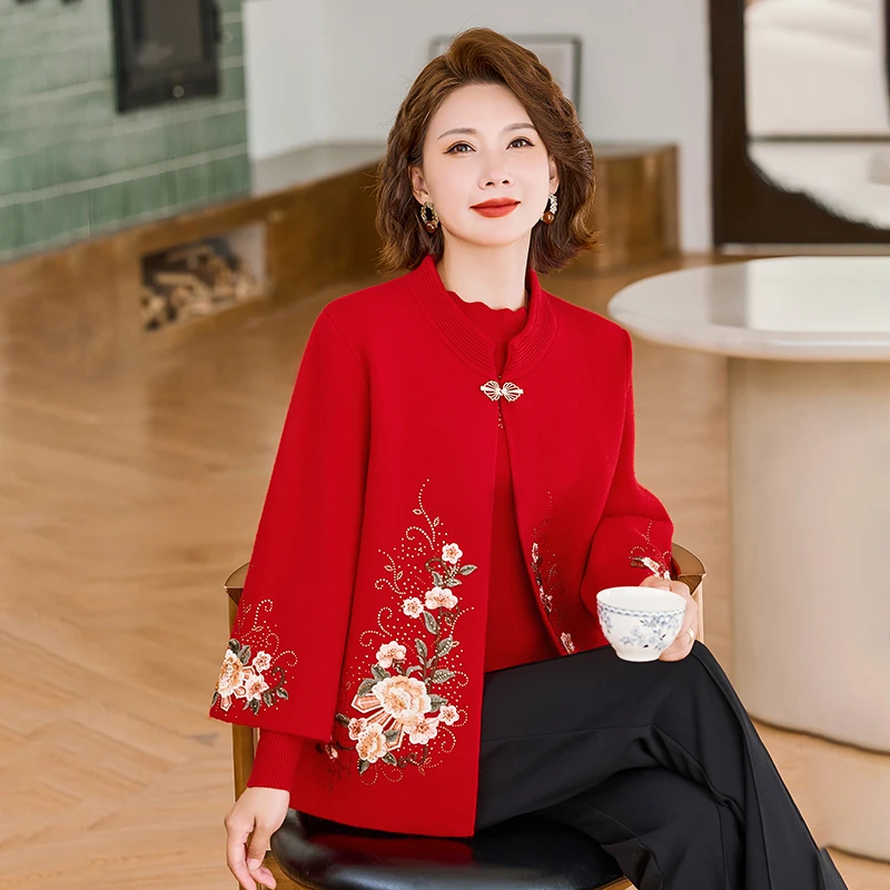 本命年妈妈秋冬装针织外套保暖加厚中老年人婚宴礼服上衣两件套装