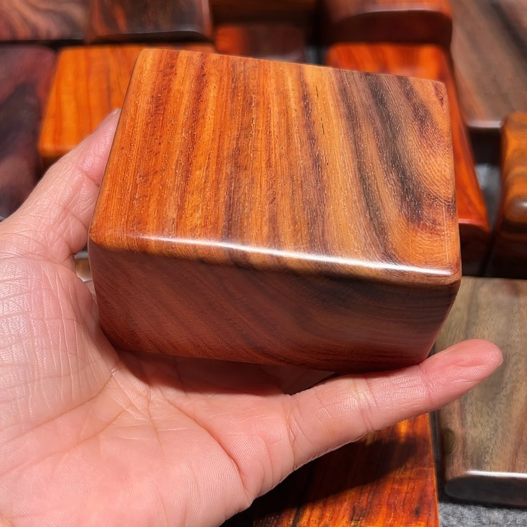 飞***鹿交趾黄檀（大红酸枝）