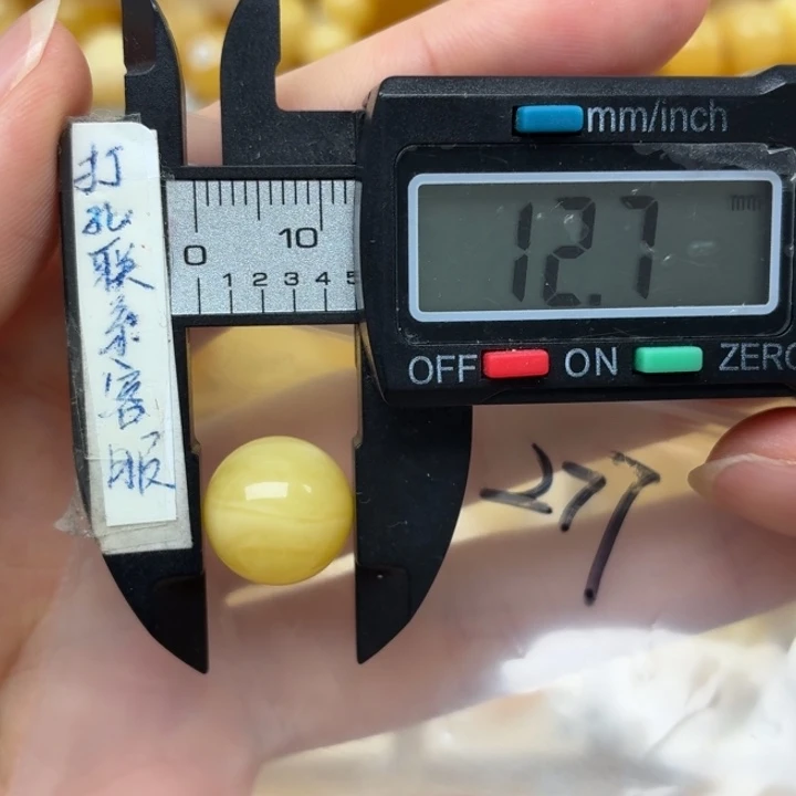 未镶嵌蜜蜡裸石风*蜜蜡