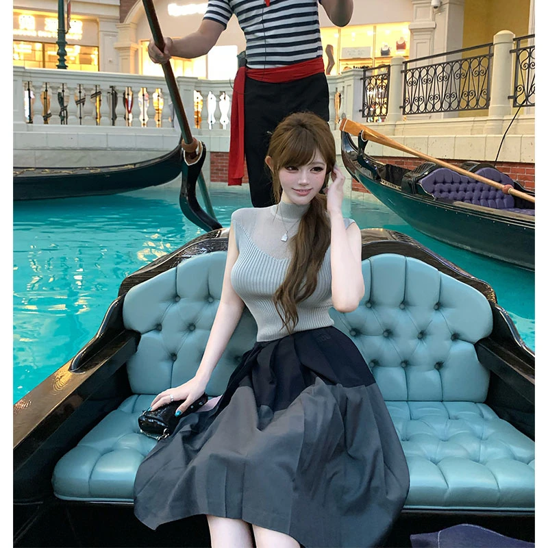 2025夏季新款ins气质清冷御姐范微透针织上衣女配撞色百褶半身裙