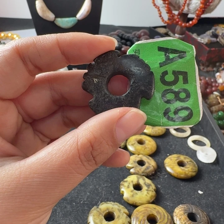 烟***斗玛瑙/玉髓未镶嵌颈饰