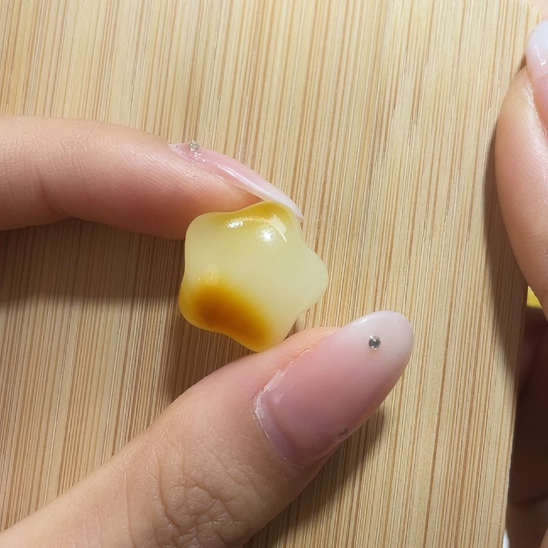 琥珀未镶嵌裸石星星