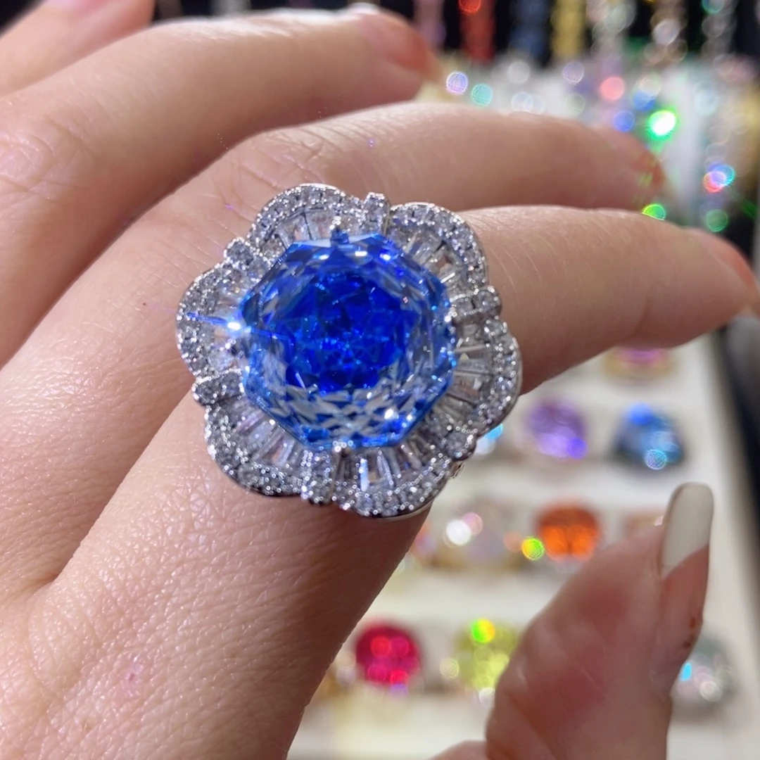 66锆石（处理）戒指