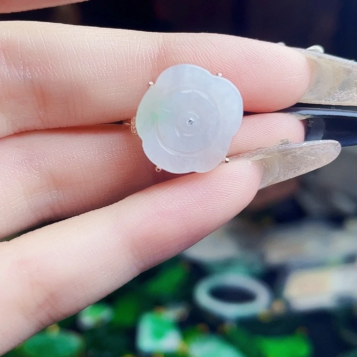 颈饰未镶嵌翡翠多样性