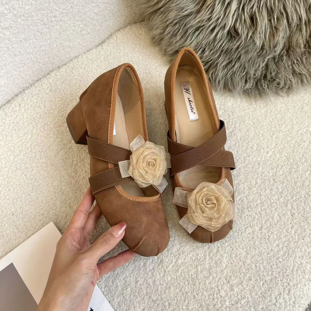小个子复古山茶花朵玛丽珍鞋女2025春季新款法式交叉带芭蕾单鞋