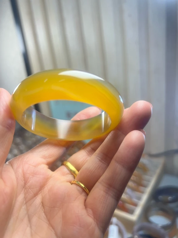 纯天然茶金色玛瑙手镯