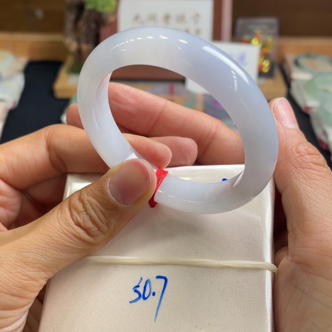 翡翠手镯未镶嵌50.7天然翡翠A货