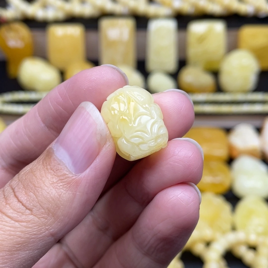 琥珀未镶嵌裸石琥珀蜜蜡