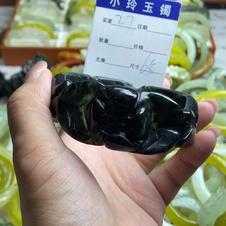 未镶嵌蛇纹石玉手镯