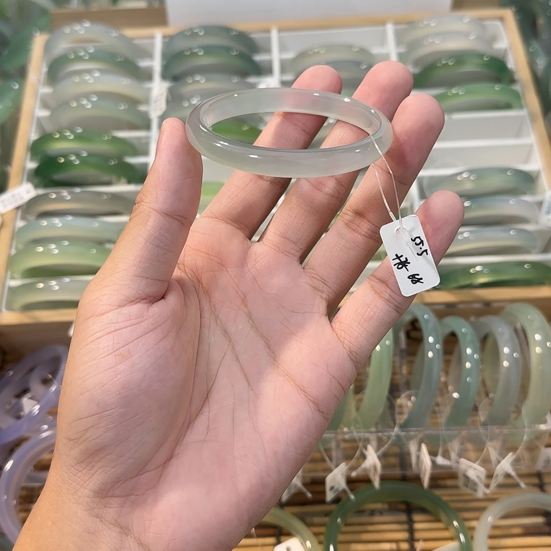 玛瑙/玉髓未镶嵌手镯圈口55.5