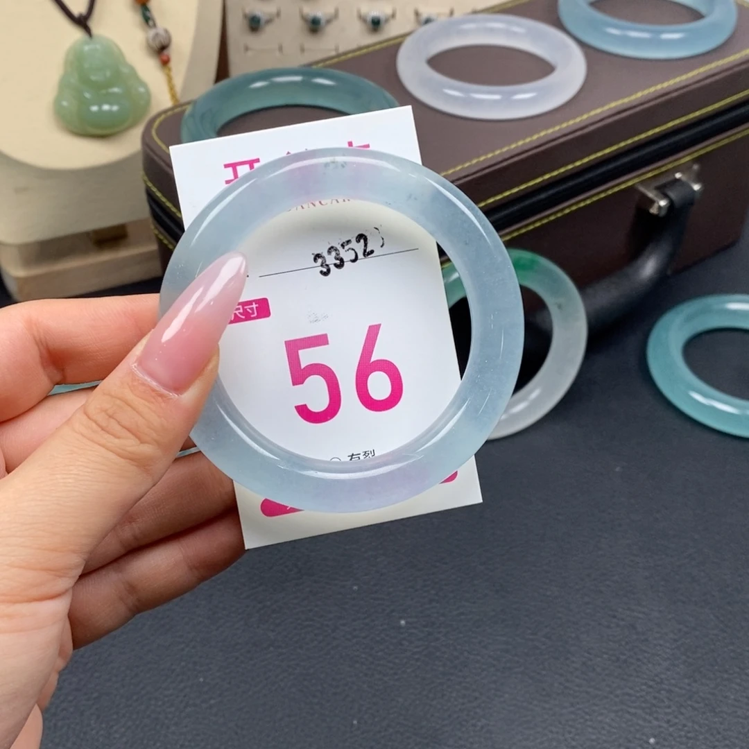 不***-石英质玉未镶嵌手镯