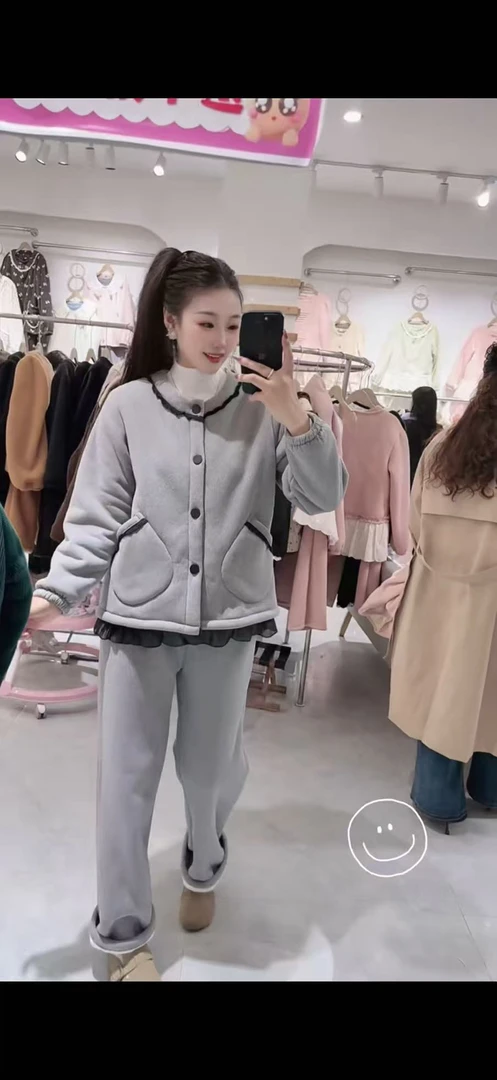 灰色修身香风加绒套装