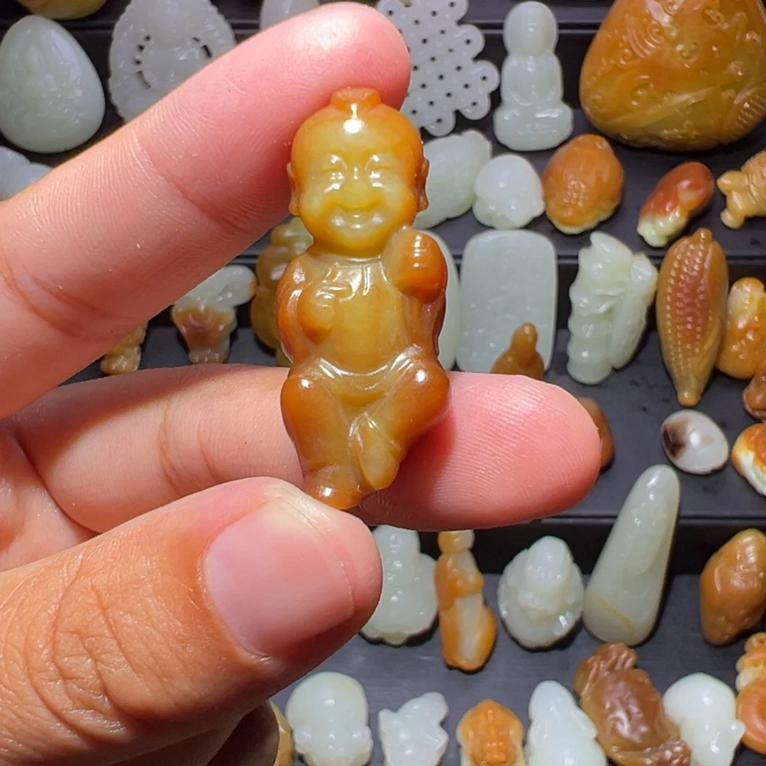 浪***涯和田玉（糖玉）未镶嵌颈饰