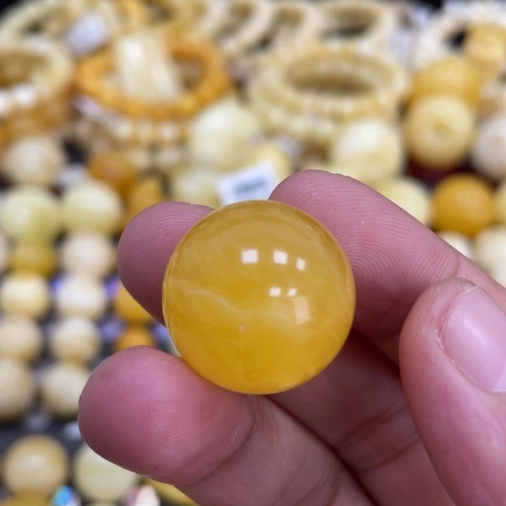 蜜蜡未镶嵌裸石20.7mm焦皮