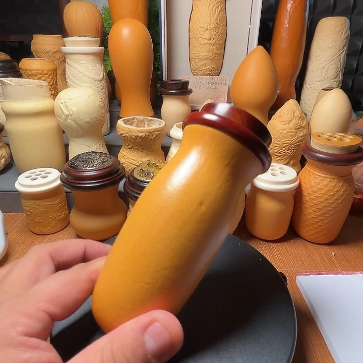 小心翼翼把他当成朋友一样爱自己