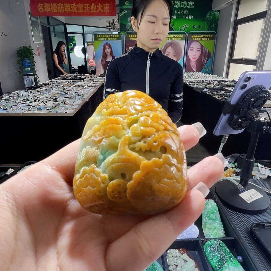 颈饰未镶嵌翡翠一