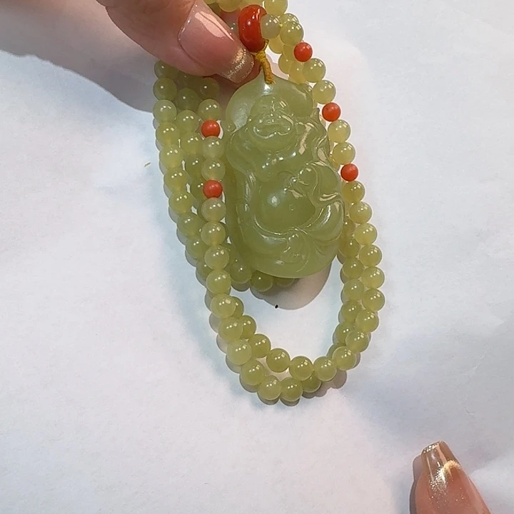和田玉未镶嵌吊坠(赠链)