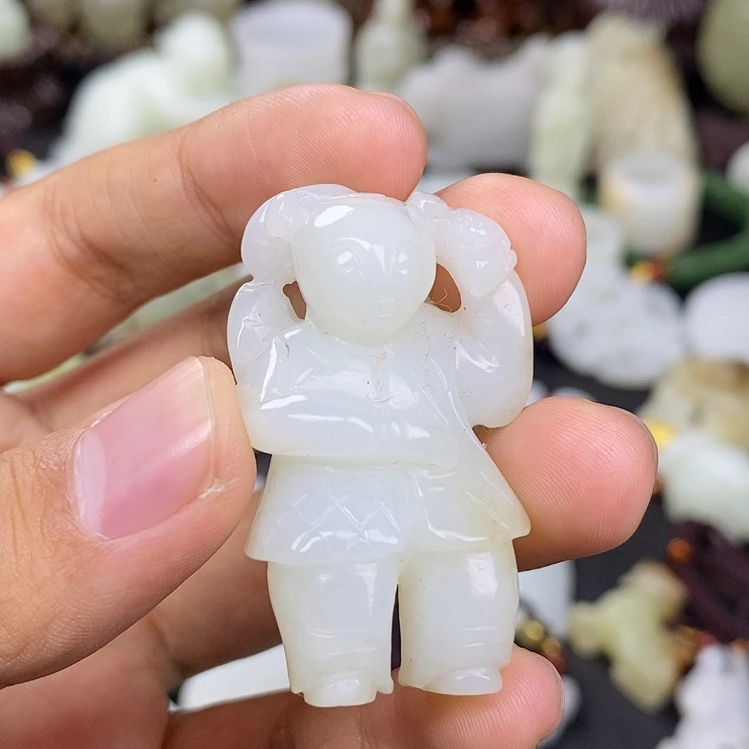 和田玉未镶嵌挂件