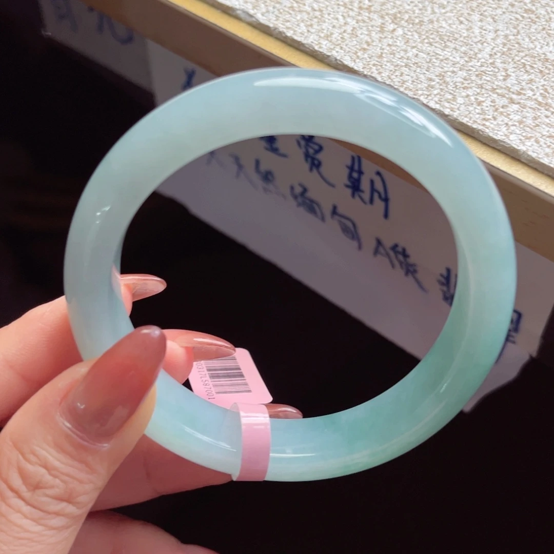 翡翠未镶嵌手镯手镯