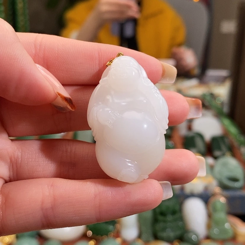 【闪购商品】吊坠(赠链)未镶嵌和田玉