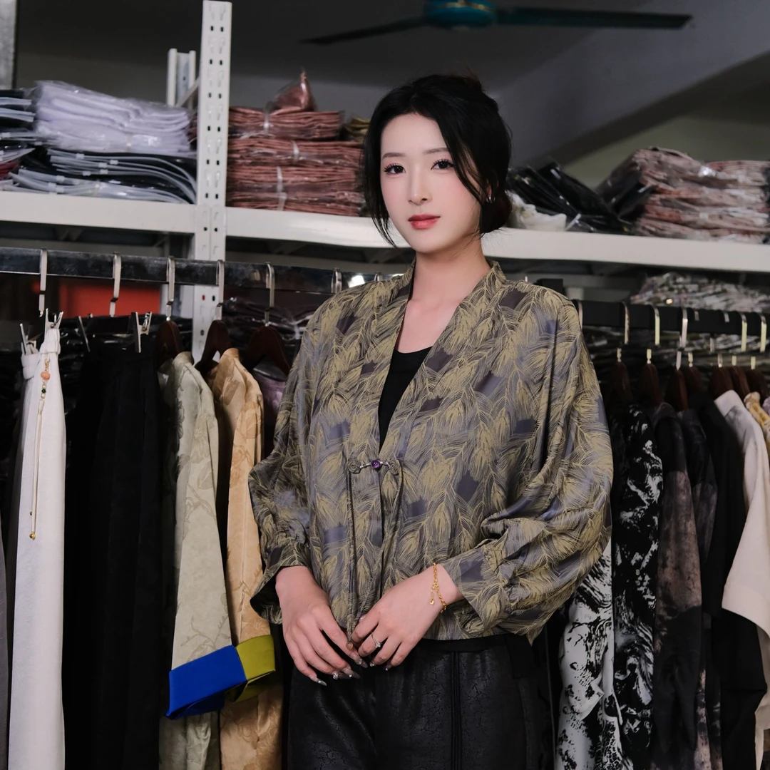 新款新中式国风V领真丝印花蝙蝠袖外套宽松显瘦薄款开衫上衣