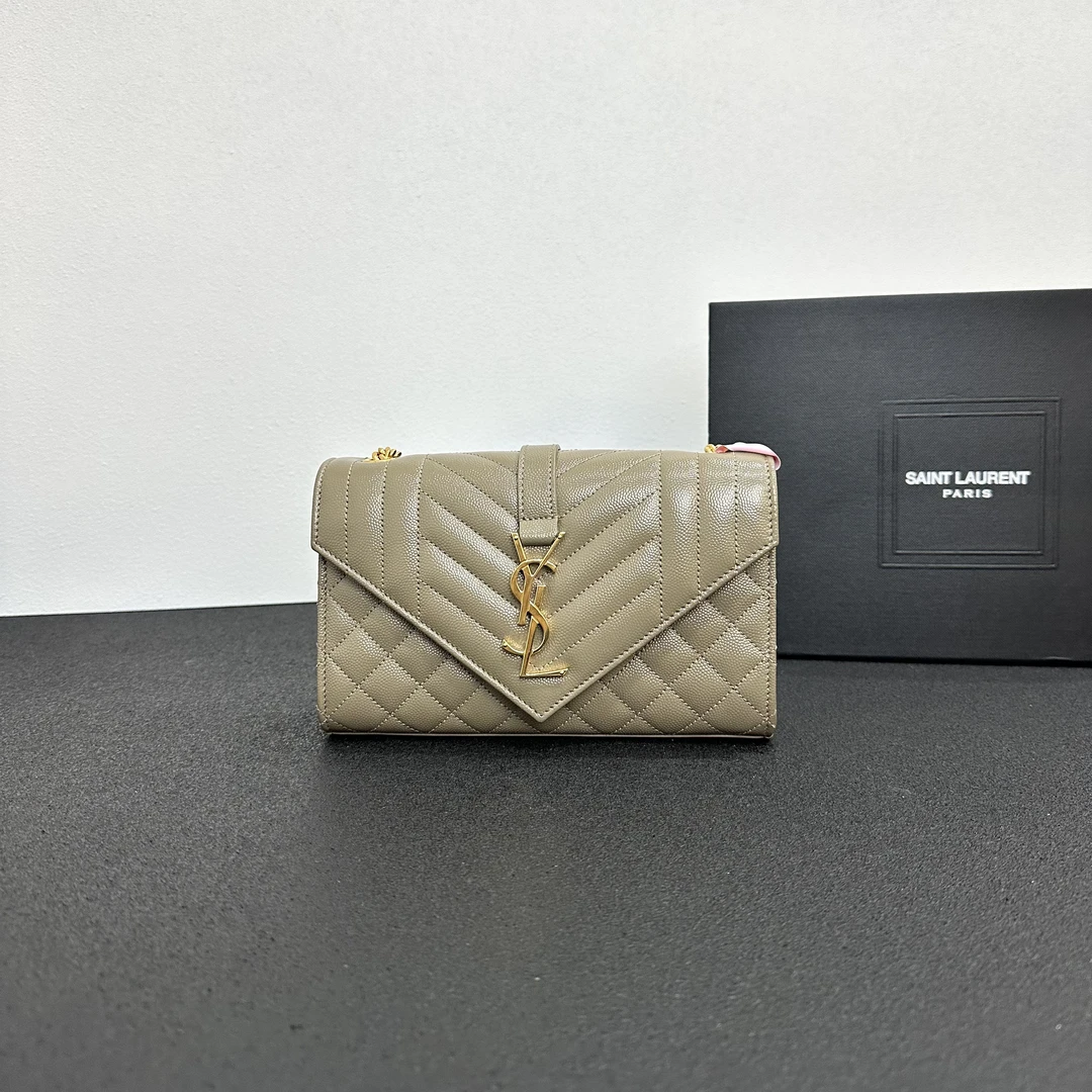 未使用 YSL/圣罗兰 壹所奢品/信封 鱼子酱 小号 奶茶金新款闲置高