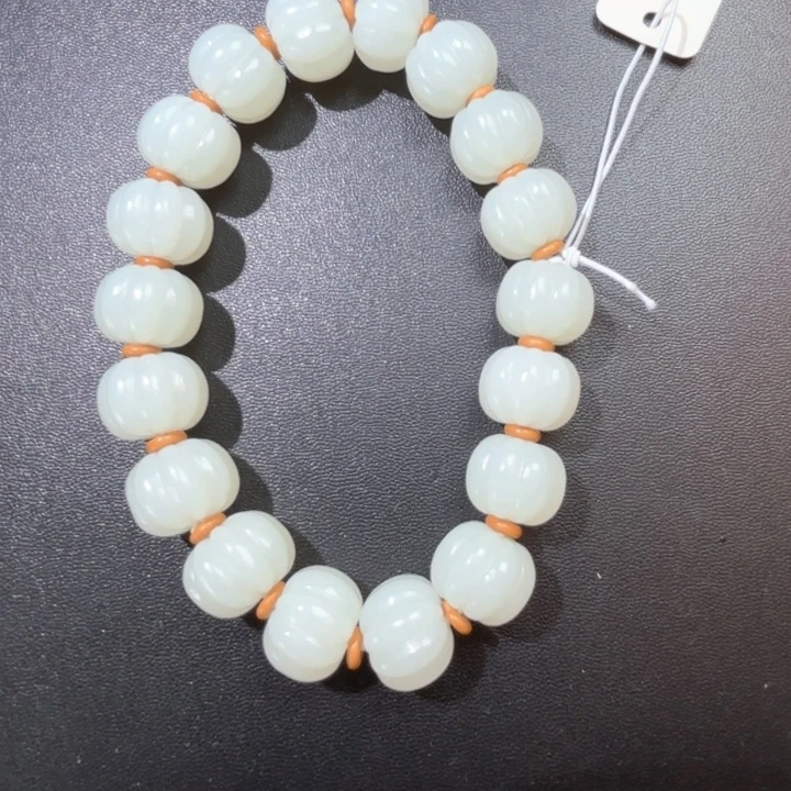 小***珍未镶嵌和田玉挂件