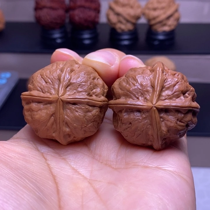 文玩核桃把件四楞35