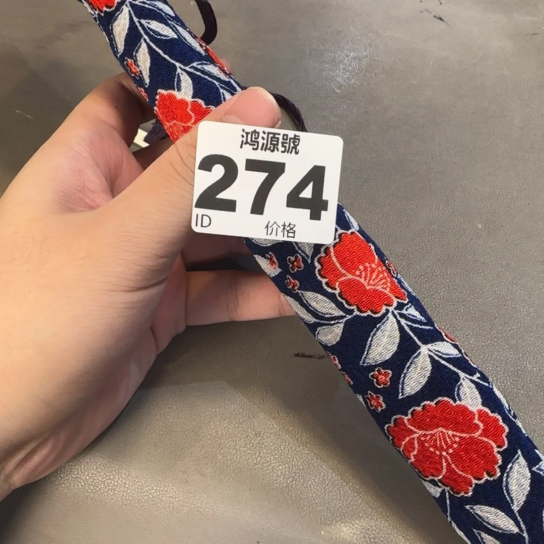 行***南布中古美术装饰工艺品