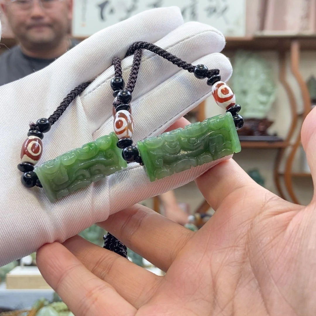 和田玉吊坠（多样性发一件）未镶嵌