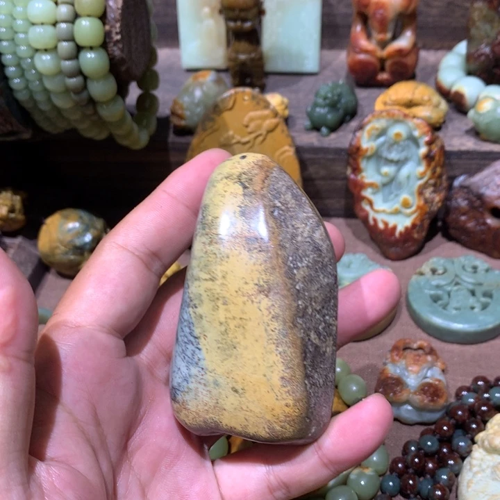 岫岩河磨玉（透闪石质玉）未镶嵌把件