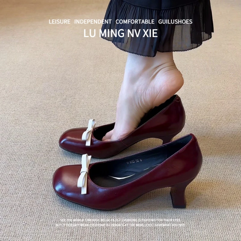 羊皮版~2025年新款时尚复古法式浅口夏季一羊皮复古粗跟厚底单鞋