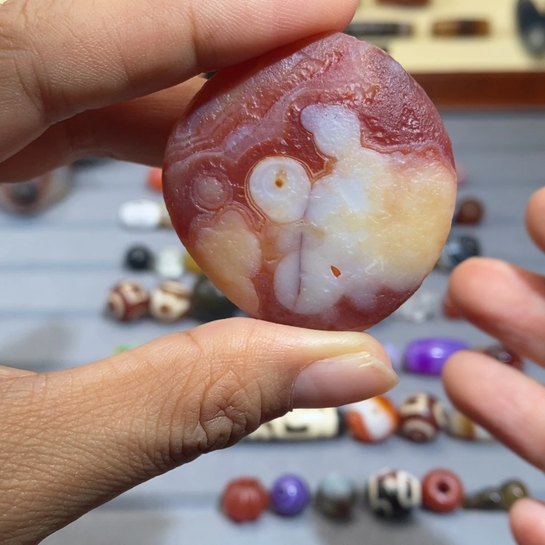 玛瑙/玉髓颈饰未镶嵌宝*