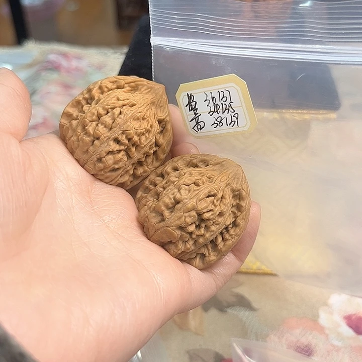 文玩核桃把件望月