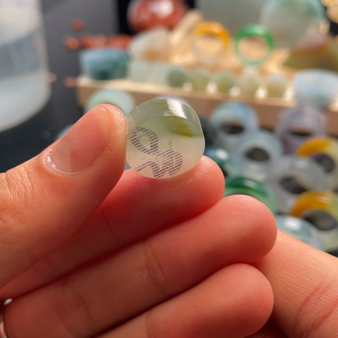 定制翡翠未镶嵌毛**?戒指