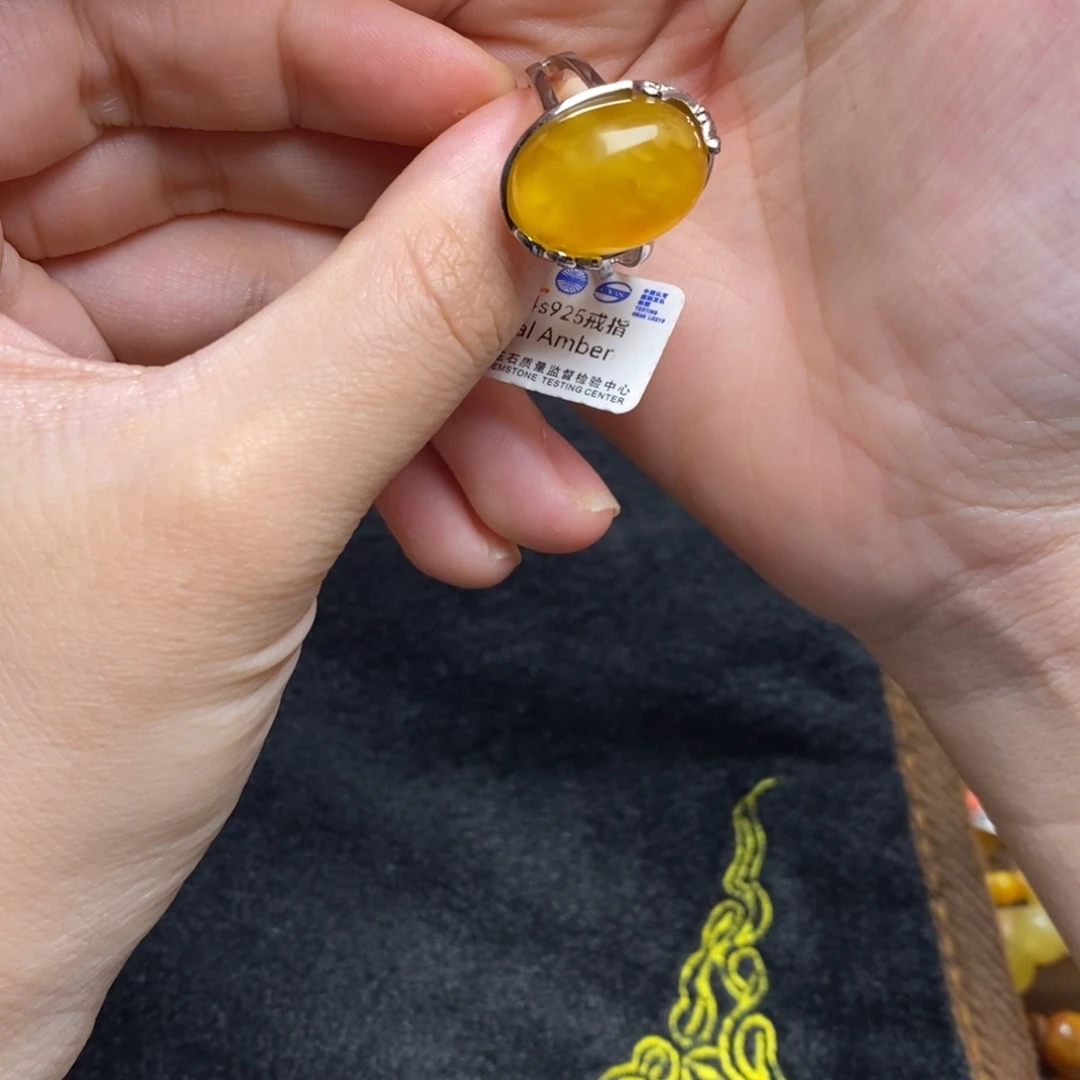 琥珀未镶嵌裸石蜜蜡
