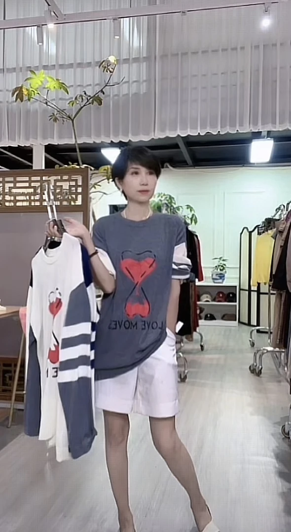 双爱心圆领长袖love字母针织衫-果梓034