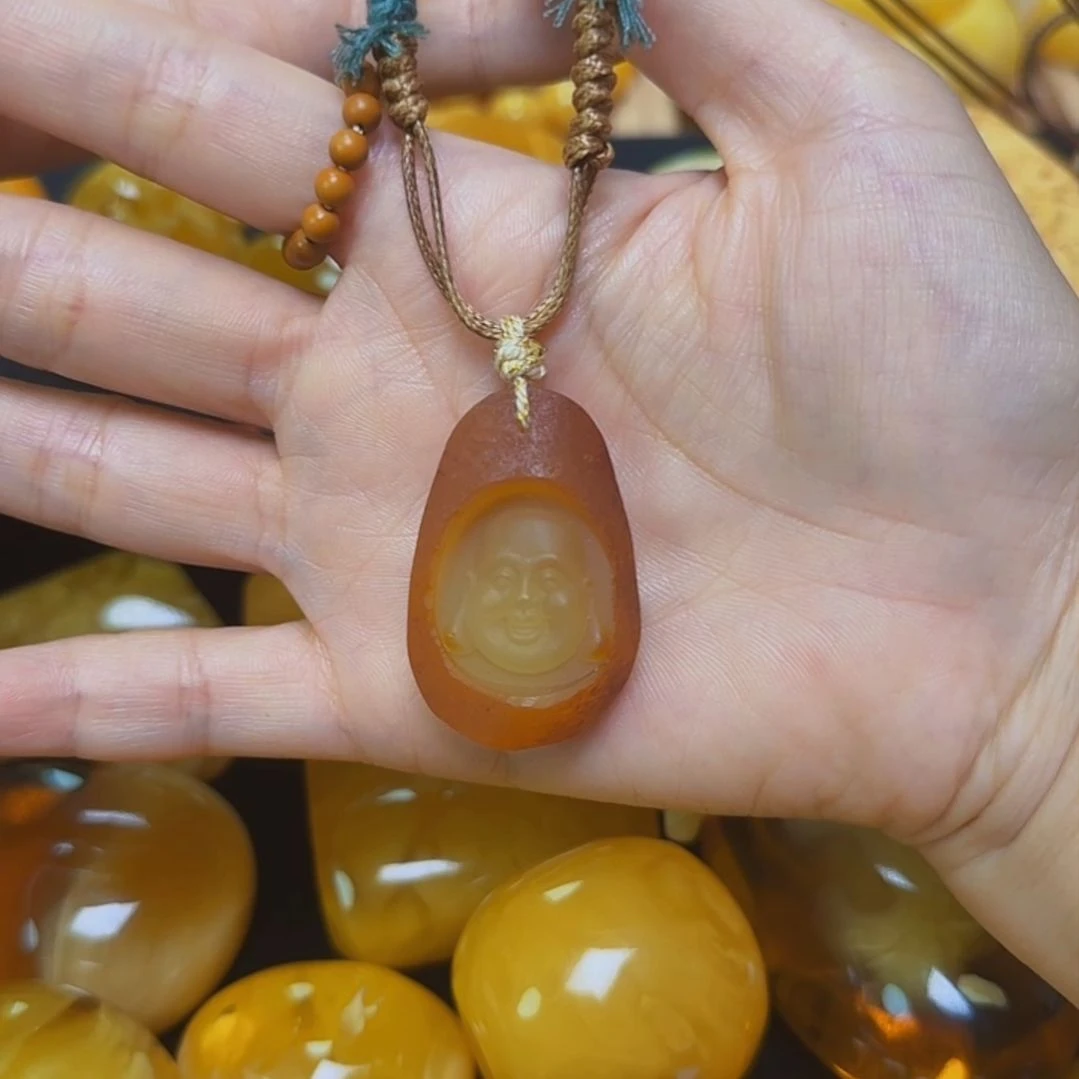 蜜蜡吊坠(赠链)未镶嵌天然蜜蜡全皮洞雕佛公吊坠