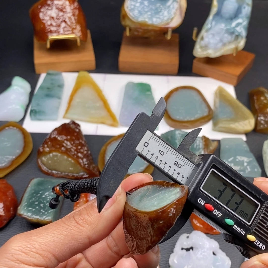 定制翡翠未镶嵌翡翠