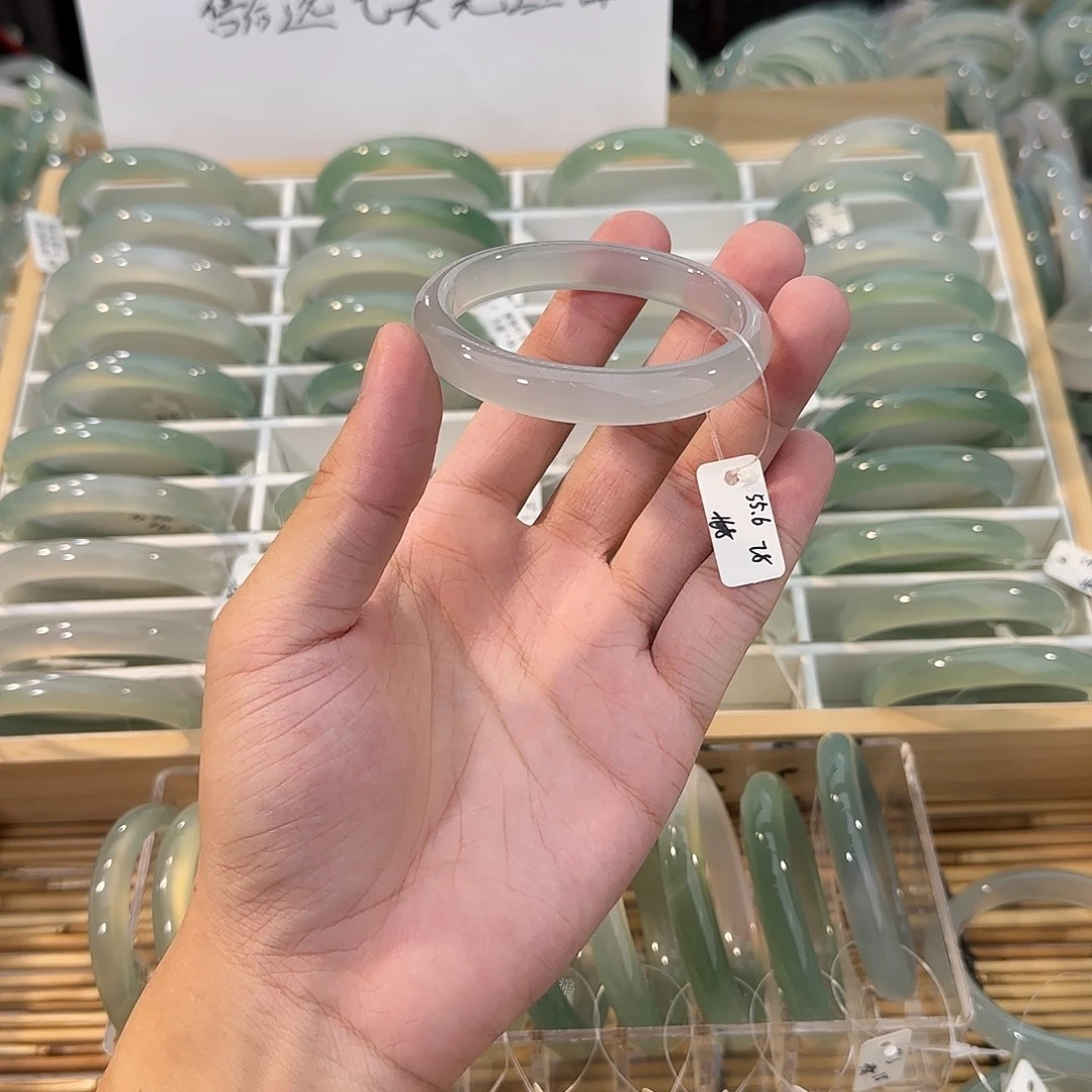 玛瑙/玉髓未镶嵌手镯圈口55.6