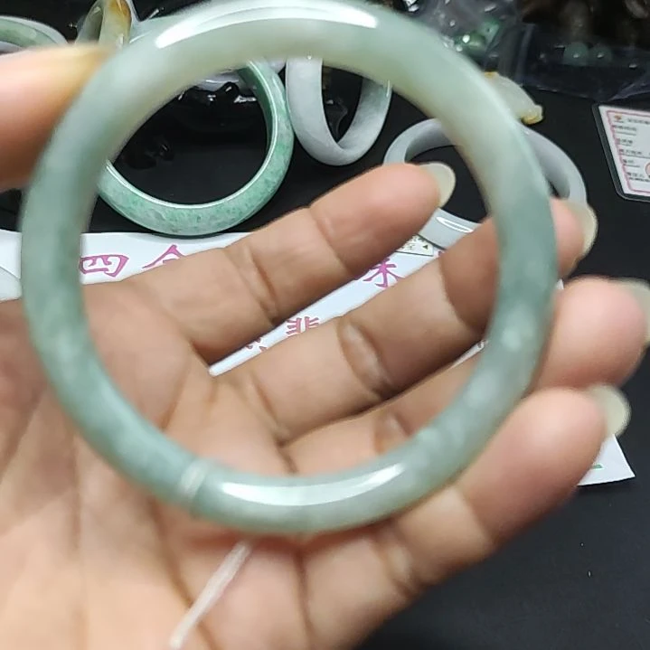 未镶嵌手镯翡翠油青绿小细条