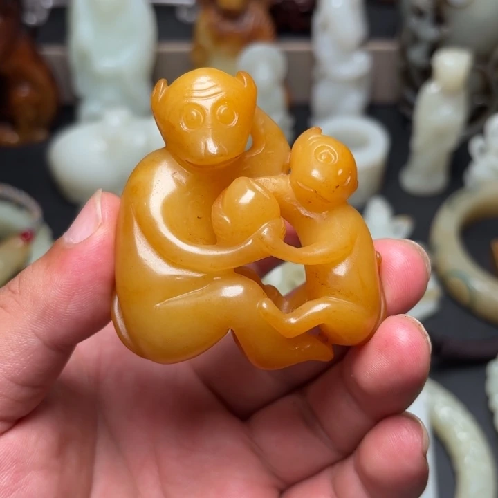 妙***慧未镶嵌和田玉挂件