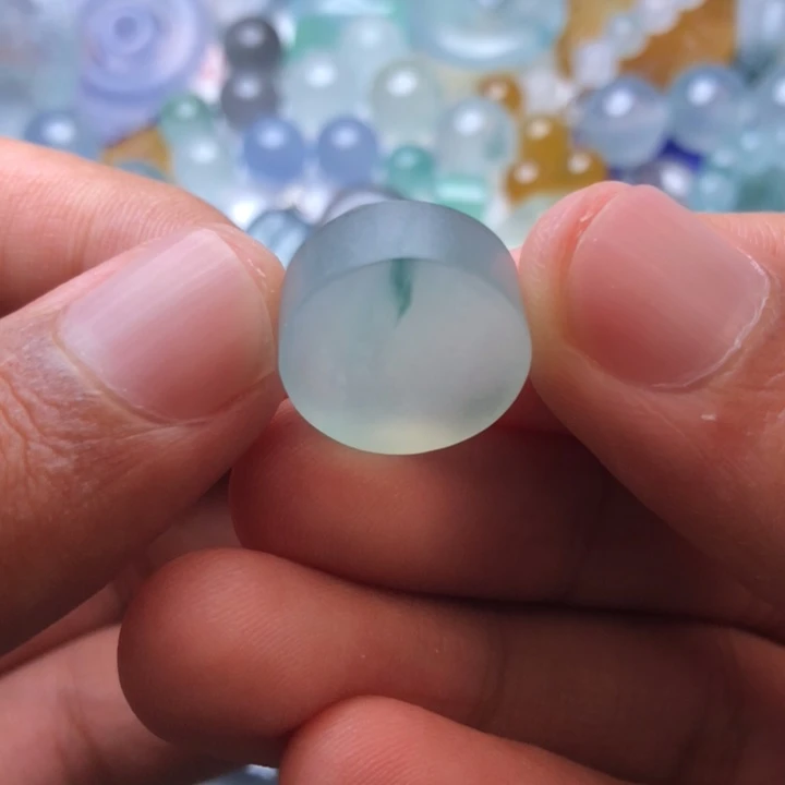 定制翡翠未镶嵌挂件
